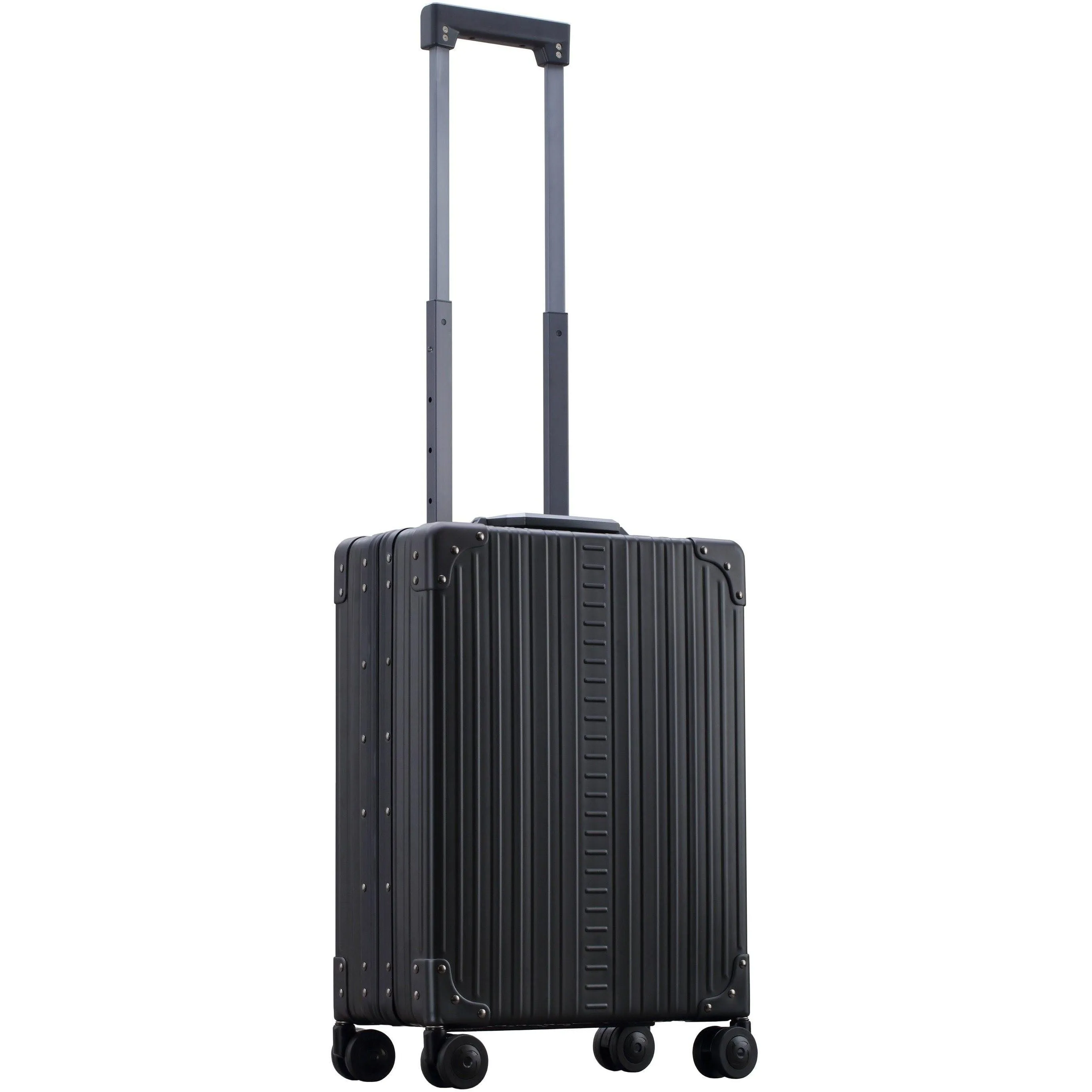 Aleon 21" Vertical Overnight Business Carry-On