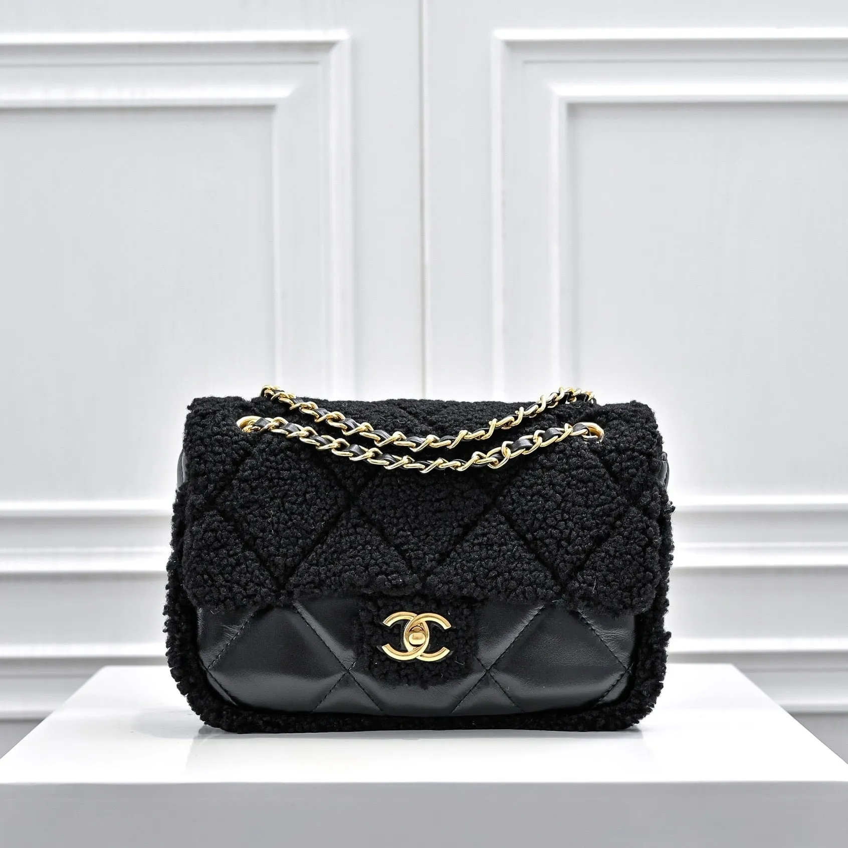 CC1062 Mini/Small Flap Bag