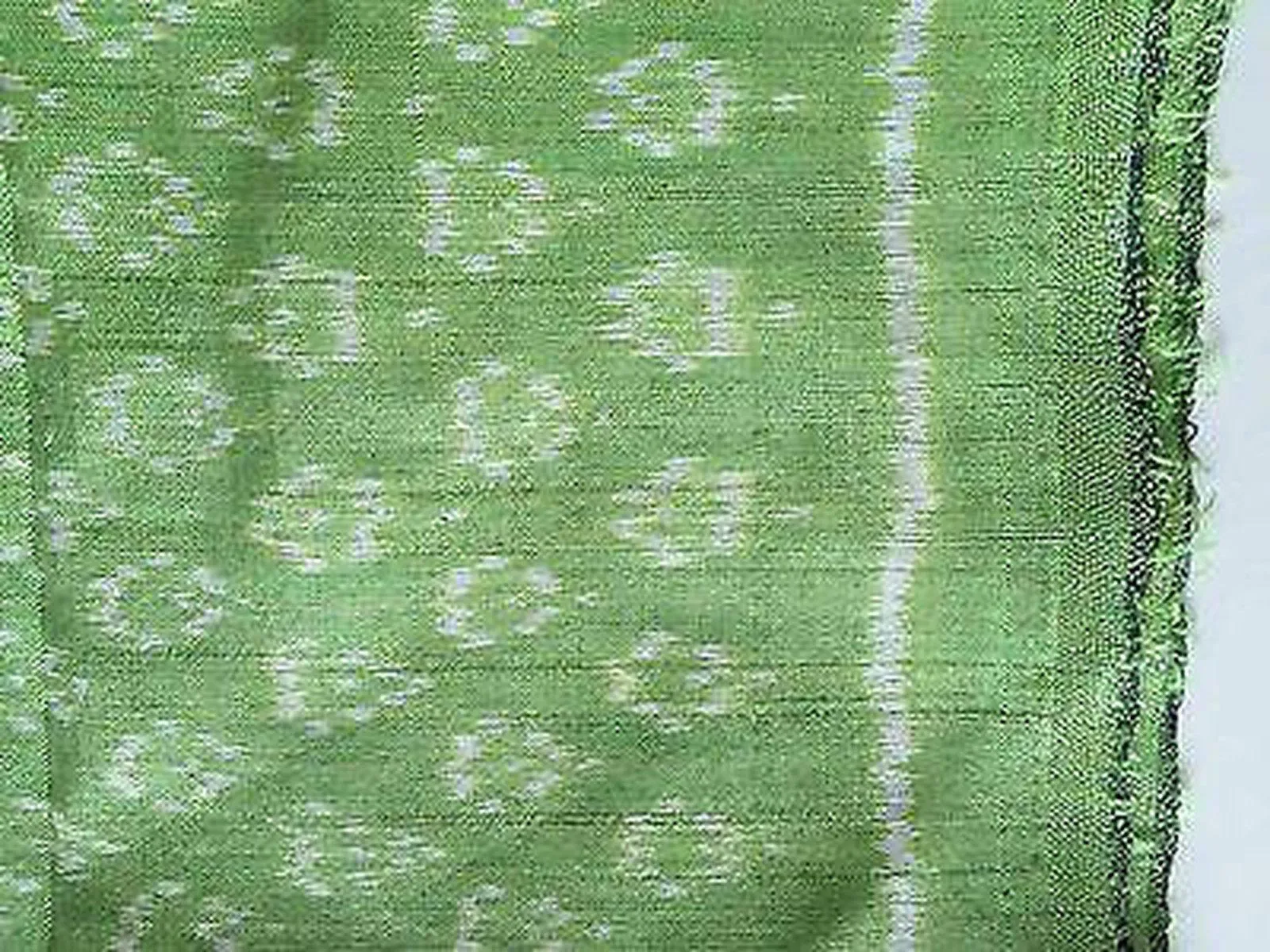 E125 SOLD HANDWOVEN IKAT SILK SCARF CRAVAT STOLE - ELEGANT CLASSY GREEN