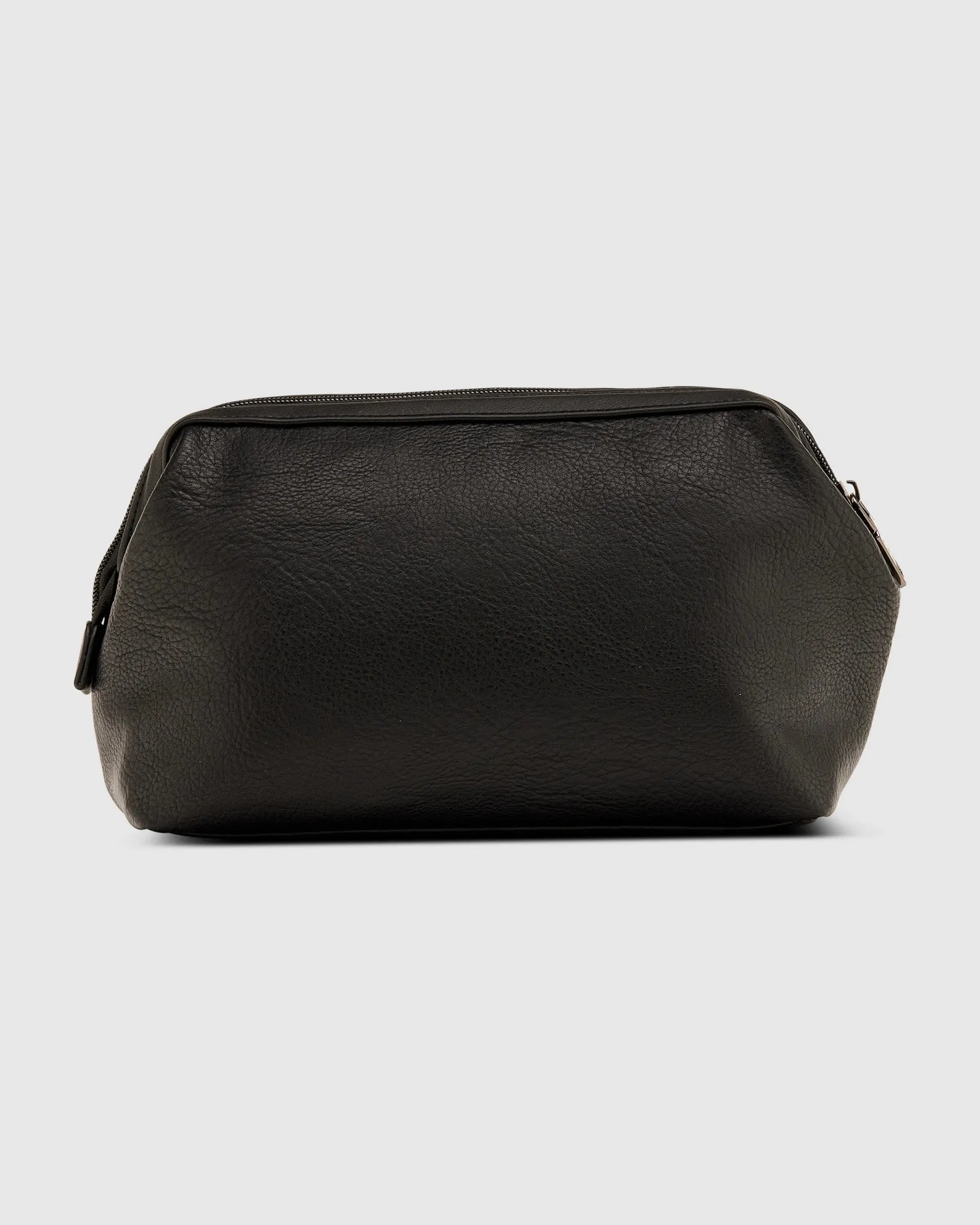 GILBERT MENS TOILETRY BAG