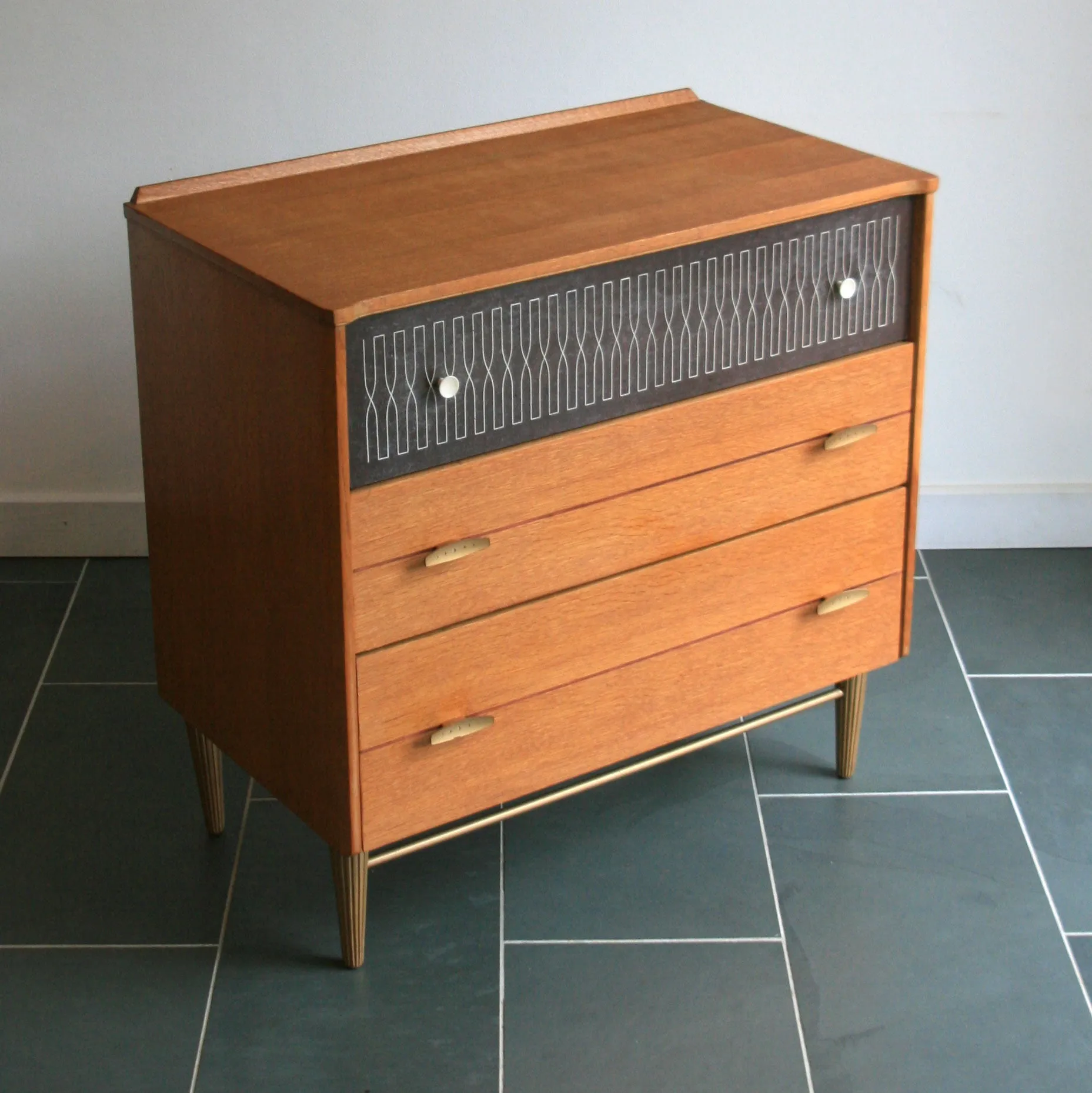 Mid Century Oak Chest of Drawers