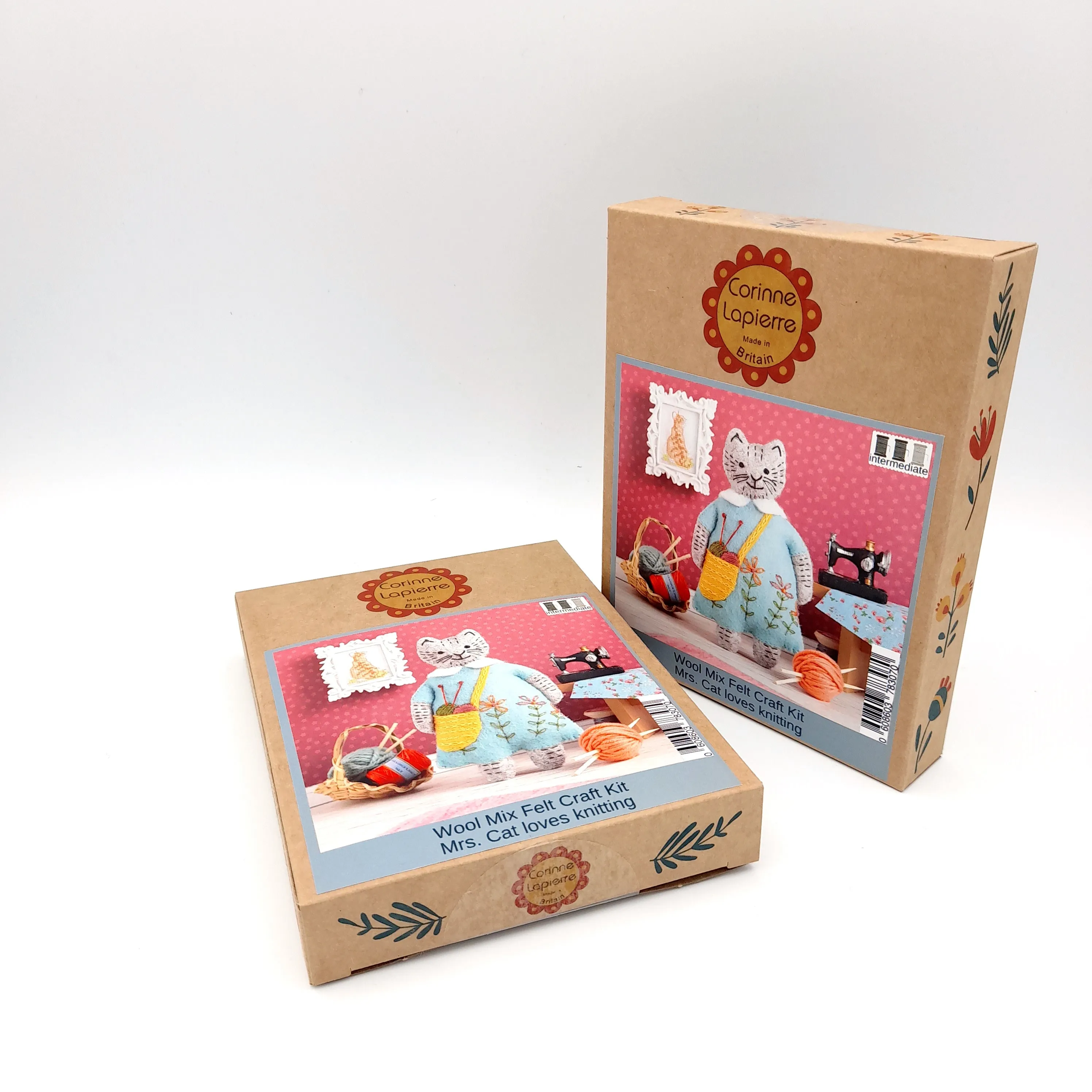 Mrs. Cat Loves Knitting Felt Craft Kit